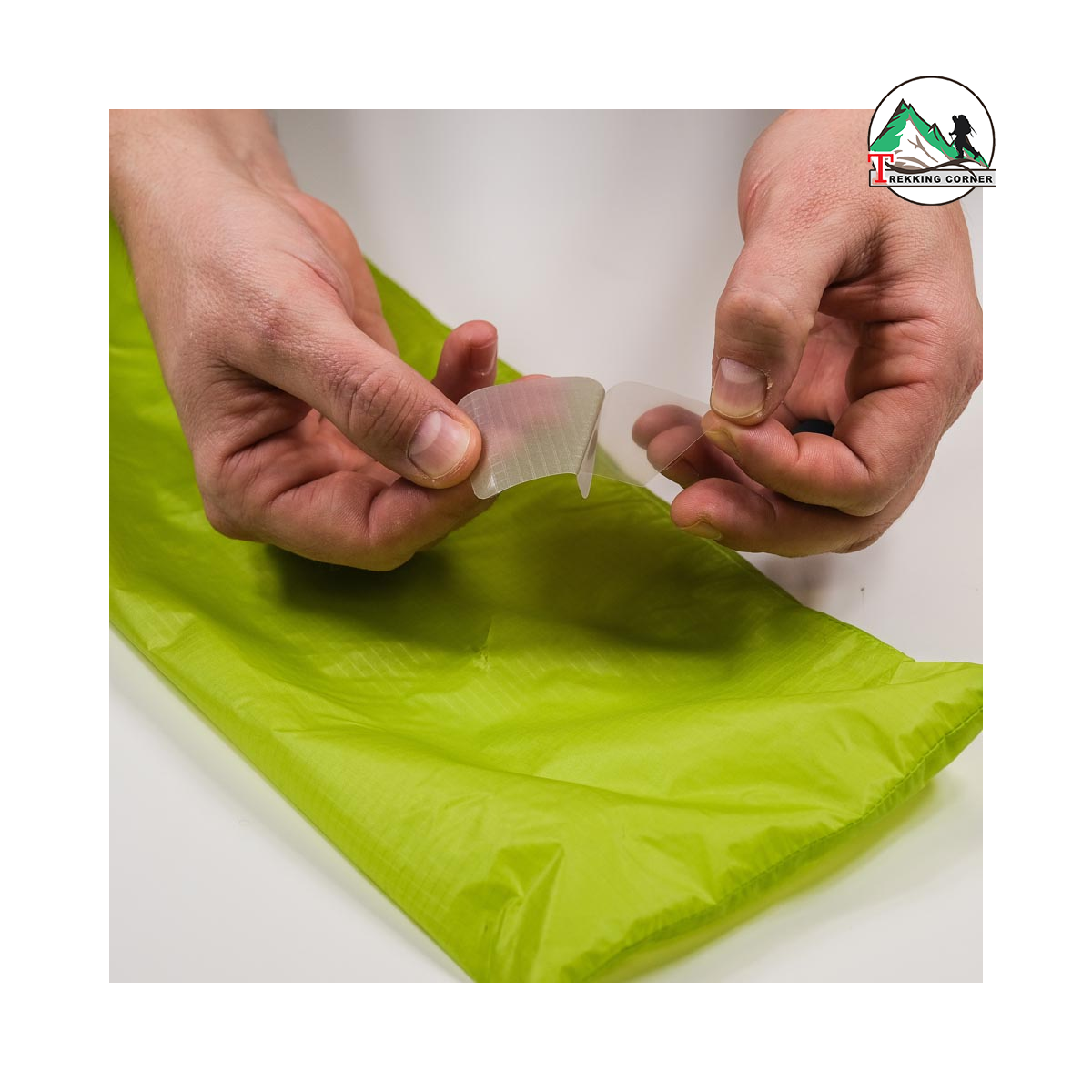 ชุดแผ่นปะซ่อมเต็นท์ GearAid Tenacious Tape Silnylon Patches