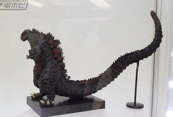 Shin Godzilla Resurgence Premium Figure by SEGA (red fin)