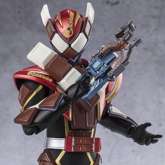 PRE-ORDER : S.H.Figuarts Kamen Rider Valen Chocodon Form