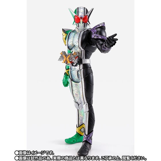 PRE-ORDER : S.H.Figuarts (Shinkoccou Seihou) Kamen Rider W CyclonJokerXtreme