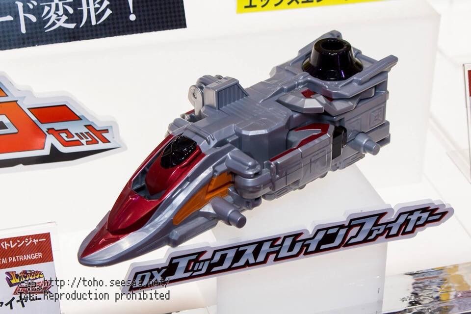 Kaitou Sentai Lupinranger VS Keisatsu Sentai Patranger - VS Vehicle Series DX X Train Fire by Bandai