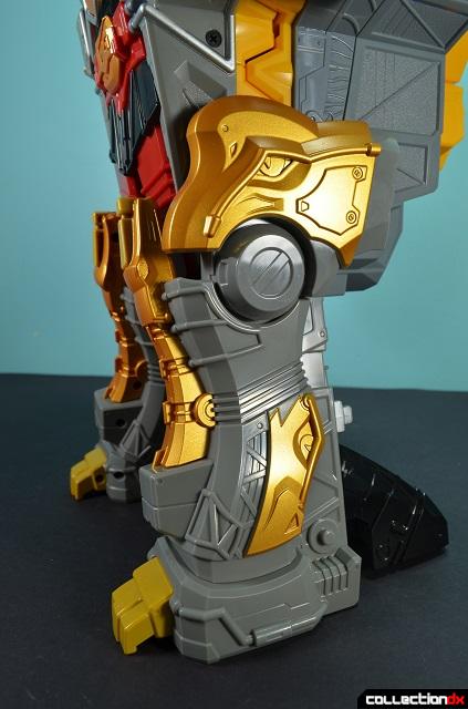 Zyuden Sentai Kyoryuger DX Gigant Buragi-oh by Bandai