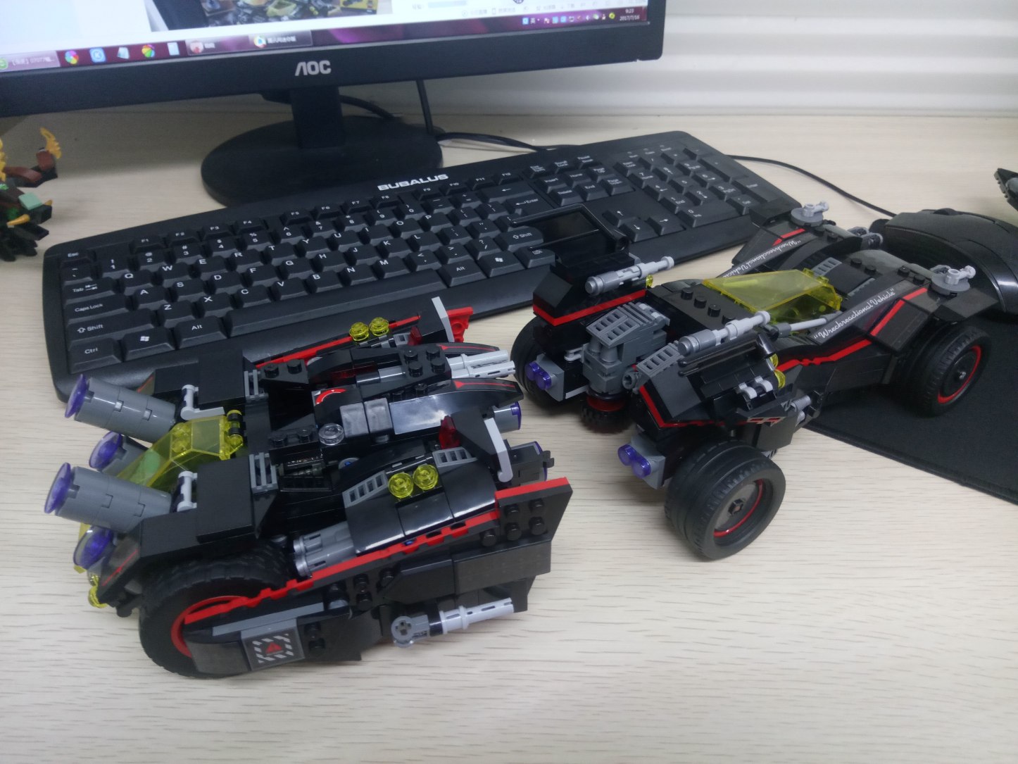 Lepin 07077 The Ultimate Batmobile 1496pcs