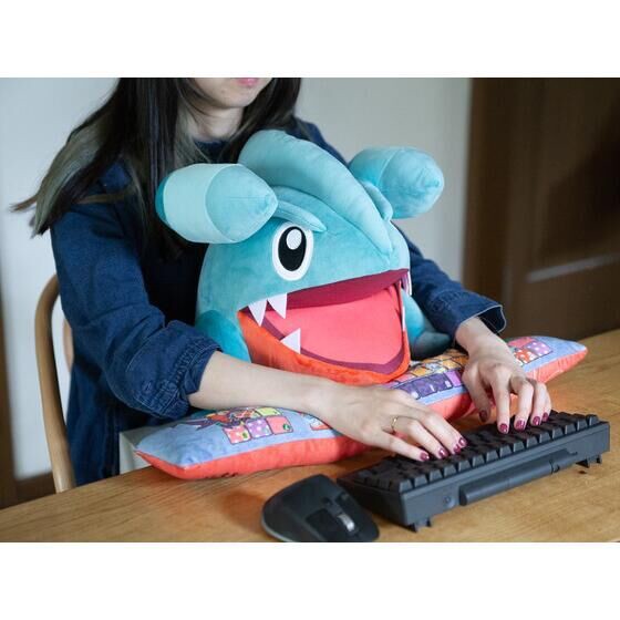 PRE-ORDER : Gible PC cushion