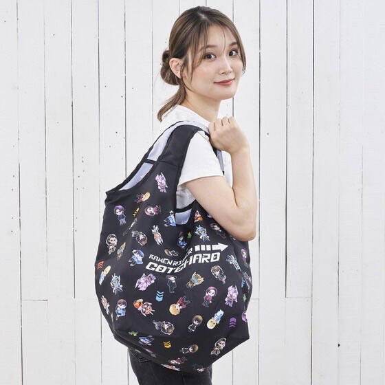 PRE-ORDER : Kamen Rider Gotchard Deformed Foldable Tote Bag
