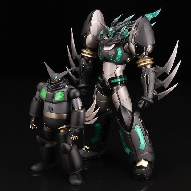 *Limited 1,200 pcs Worldwide* RIOBOT - Shin Getter 1 Black Ver. by Sentinel