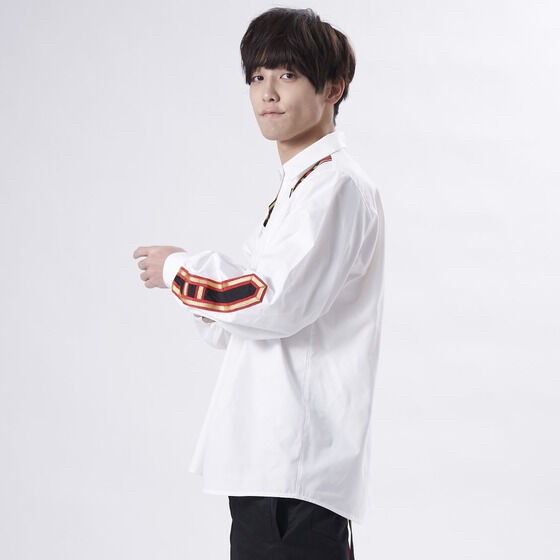 PRE-ORDER : Ohsama Sentai King-Ohger x GUT'S DYNAMITE CABARETS Gira Shirt