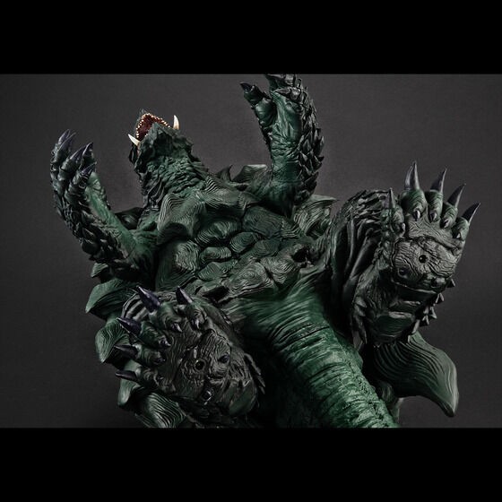 PRE-ORDER : UA Monsters GAMERA -Rebirth-