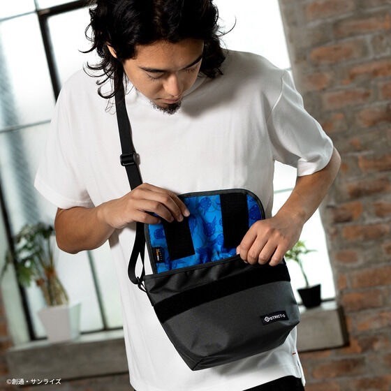 PRE-ORDER : STRICT-G "Mobile Suit Gundam" Basic Mini Shoulder Bag