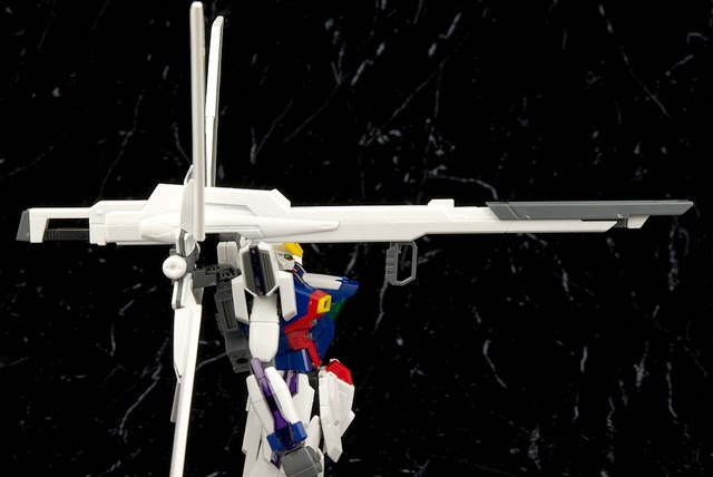 MG 1/100 GX-9900 Gundam X by Bandai