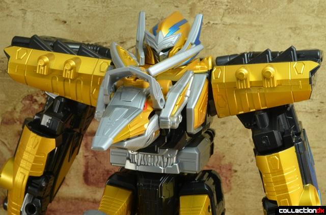 Zyuden Sentai Kyoryuger DX Pteraiden-oh by Bandai