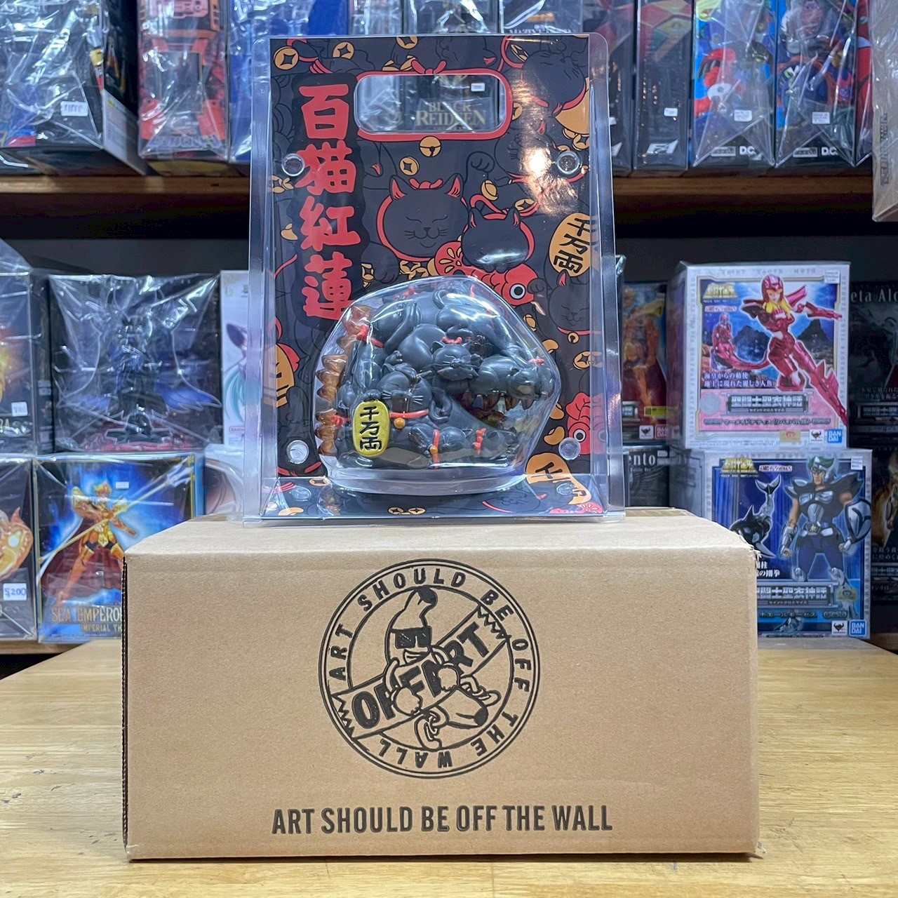 โมเดลก็อตซิล่าแมวกวักมีไฟ Godzilla - Godzilla Red Flame Hundred Cats Mini Bust Fortune Black / White by OFFART x Horiren (มีกล่องน้ำตาล)