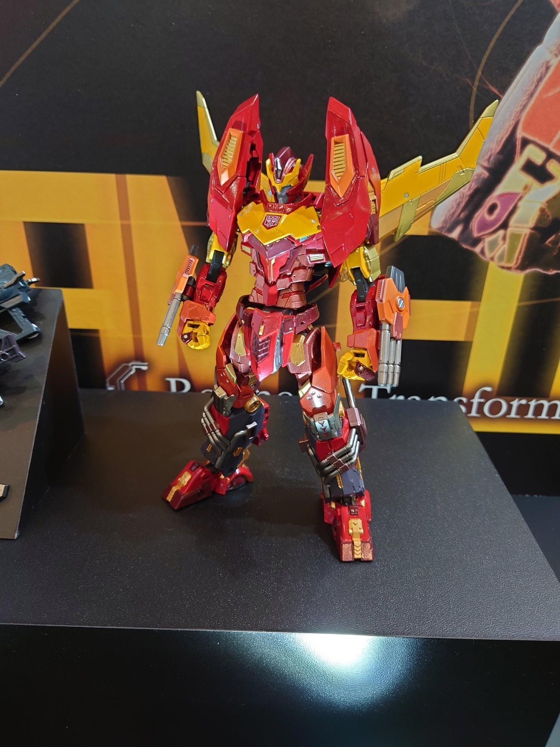 Pre-order : Transformers T-Spark Adamas Machina AMT-01 Rodimus by Takara Tomy