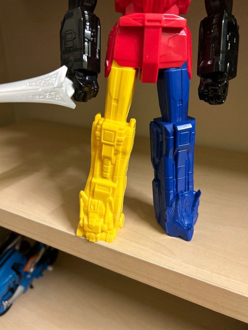 Power Rangers Mighty Morphin Megazord 10" by Hasbro