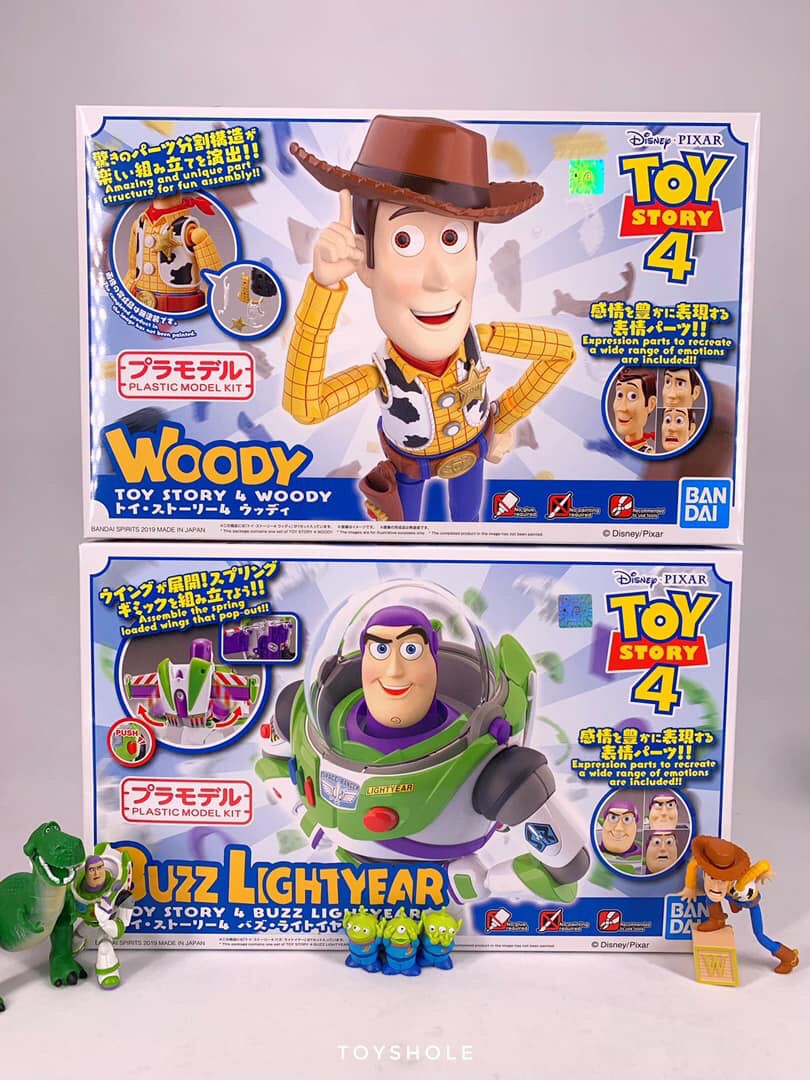 Toy Story 4 Buzz Lightyear by Bandai
