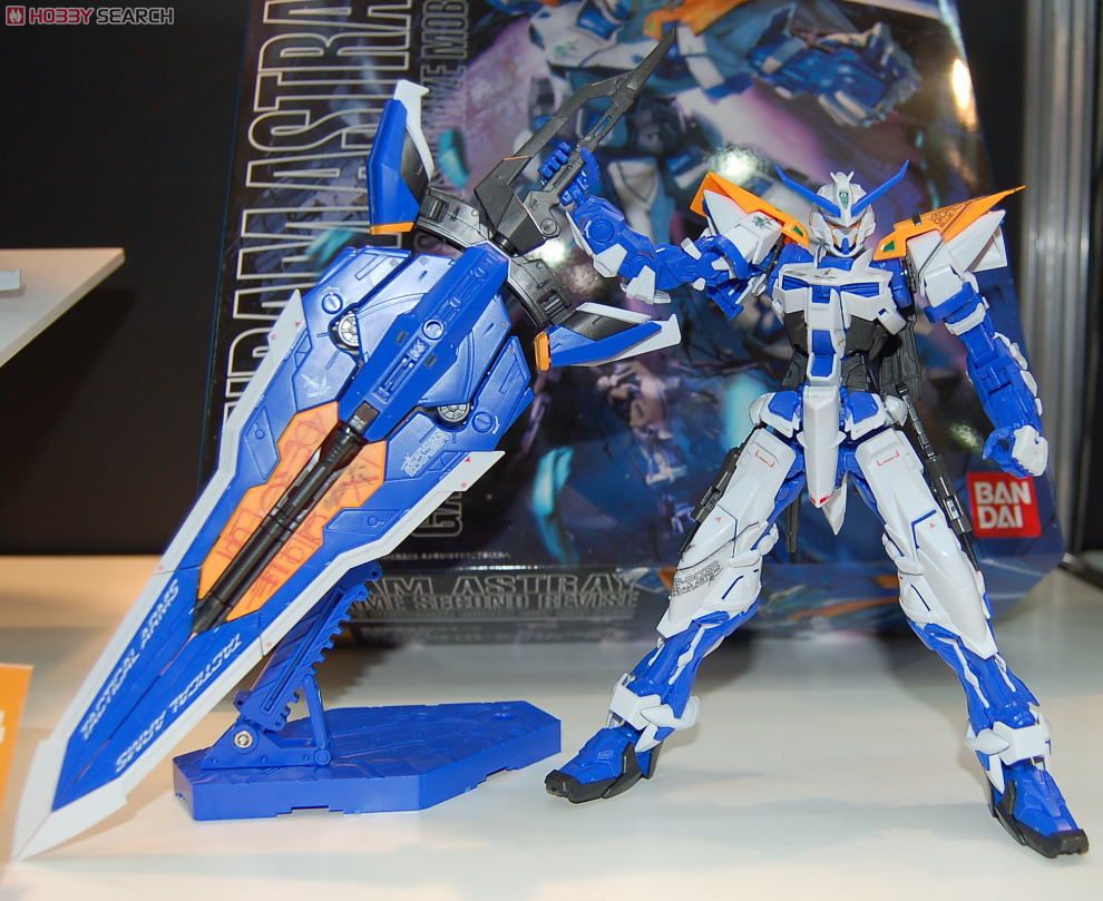 MG 1/100 Gumdam Astray Blue Frame Second Revise by Bandai