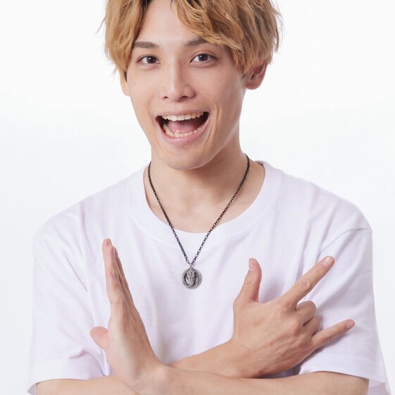 PRE-ORDER : Kamen Rider Fourze Jake Silver925 Dragon Pendant