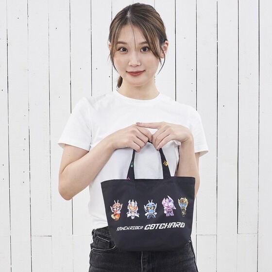 PRE-ORDER : Kamen Rider Gotchard Deformed Mini Tote