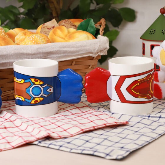 PRE-ORDER : Ultraman Mebius Ultraman Hikari Kizuna Pair Mug Cup