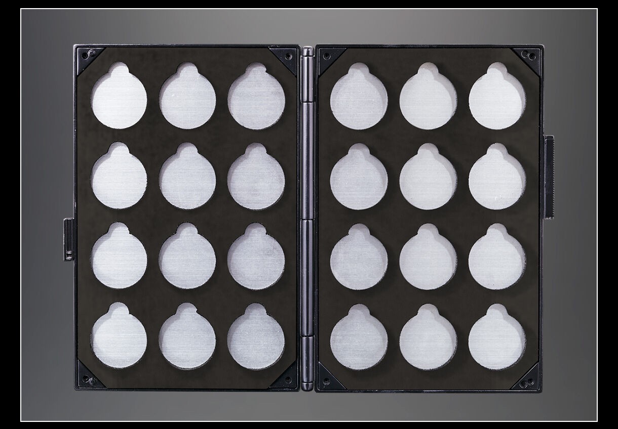 PRE-ORDER : CSM O Medal Holder