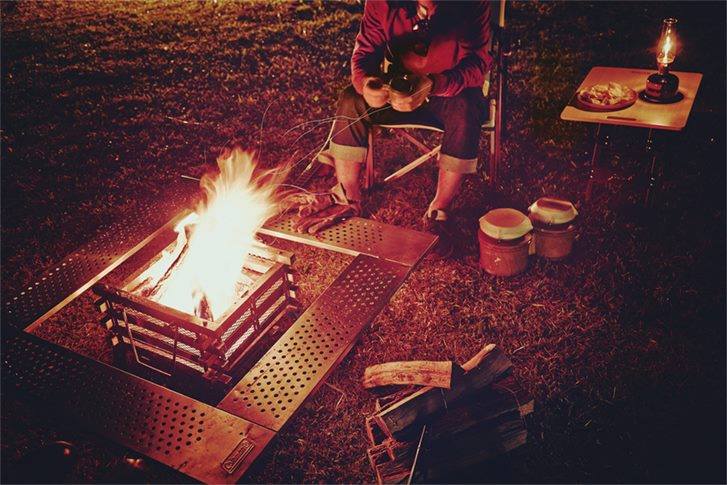 Coleman FirePlace Table# โต๊ะสำหรับนั่งล้อมวงปิ้งย่าง