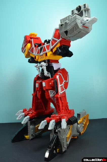 Zyuden Sentai Kyoryuger DX Gigant Buragi-oh by Bandai