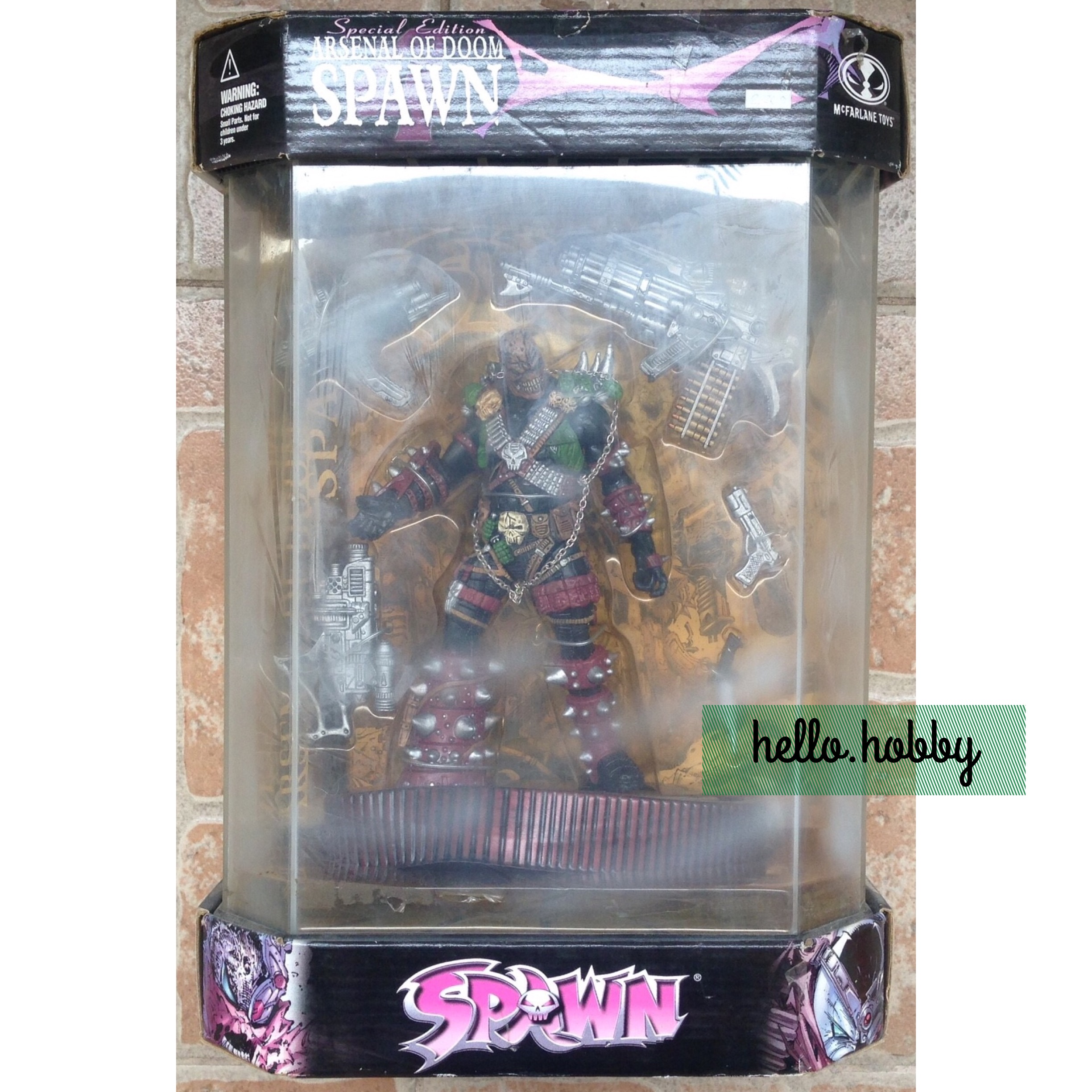 Spawn Series - Arsenal of Doom Special Edition in Display Case
