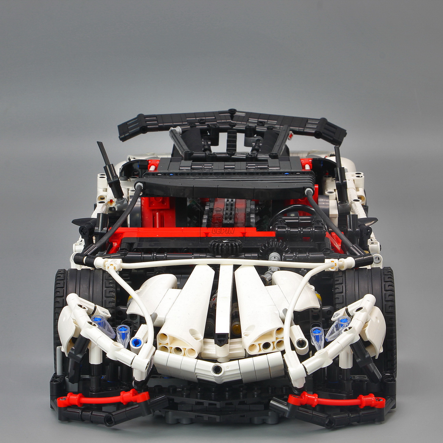 King 93004 Lamborghini Aventador LP 720-4 Pirelli Edition 2838pcs