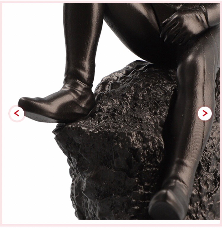 PRE-ORDER : Desk World Black Collection Ultraman Zero 37882 << Ultraman SHOP Limited >>