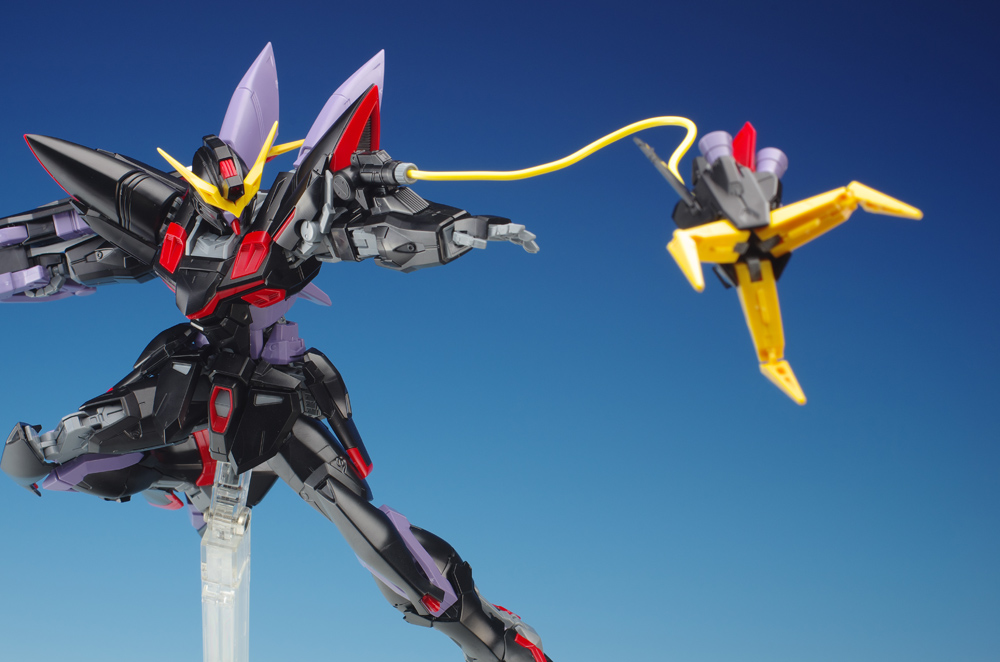 MG 1/100 GAT-X207 Blitz Gundam by Bandai