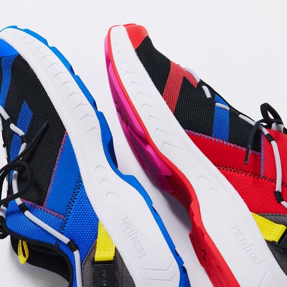 PRE-ORDER : Kamen Rider Build Sneakers | Henshin by Kamen Rider