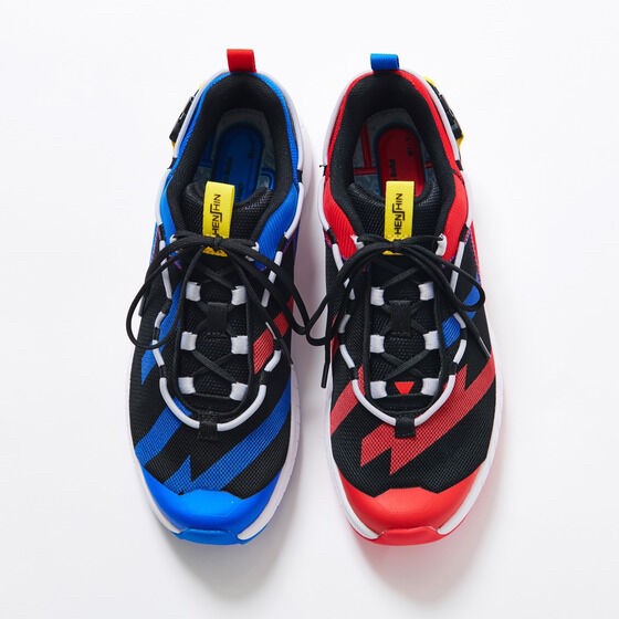PRE-ORDER : Kamen Rider Build Sneakers | Henshin by Kamen Rider