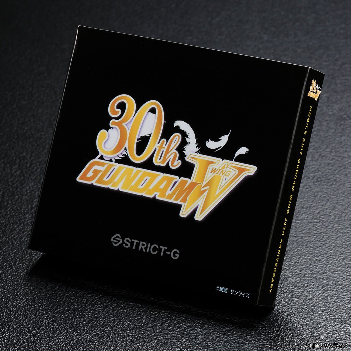 PRE-ORDER : STRICT-G "Mobile Suit Gundam Wing" 30th Anniversary Pin Set