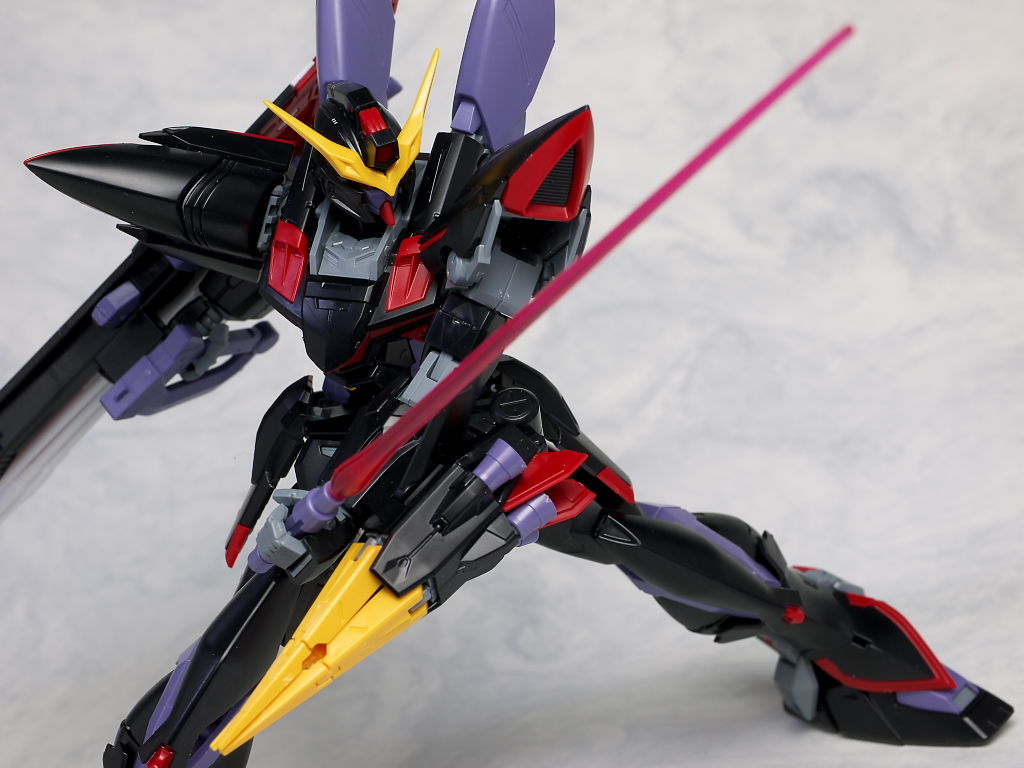 MG 1/100 GAT-X207 Blitz Gundam by Bandai
