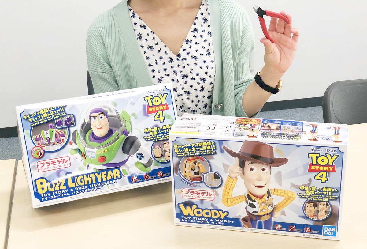 Toy Story 4 Buzz Lightyear by Bandai