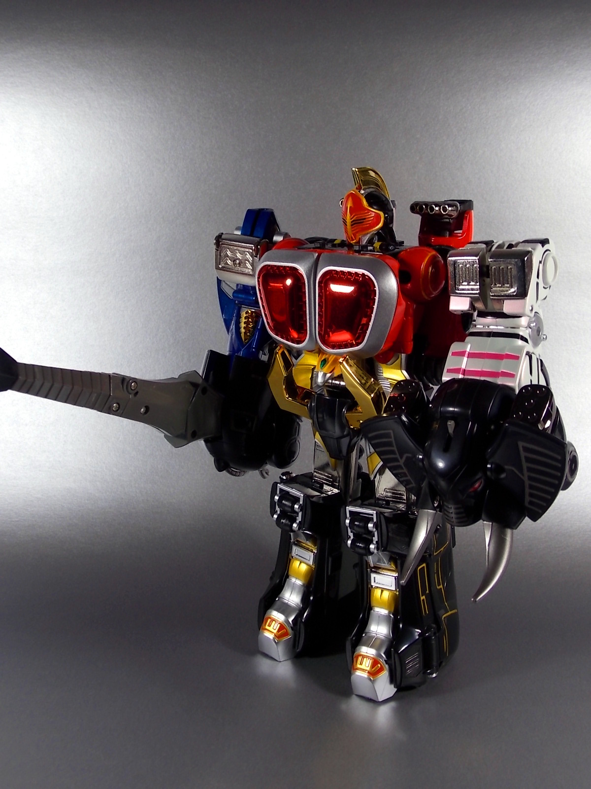 Hyakujuu Sentai Gaoranger - DX Gao Knight (Toys-R-Us exclusive in Japan) by Bandai (มือสองสภาพ 90%)