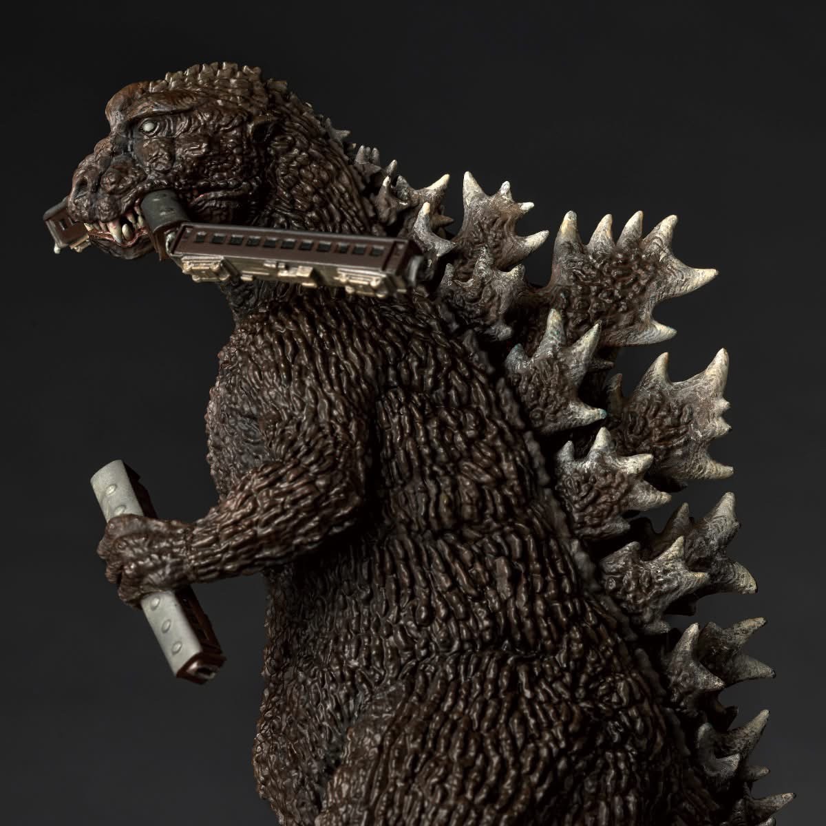 Pre-order : ARTPLA Sculpture Works Godzilla Re:Imagination Plastic Model Kit by Kaiyodo