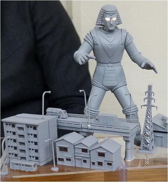 PRE-ORDER : Ultimate Luminous Toei Classic Giant Robo