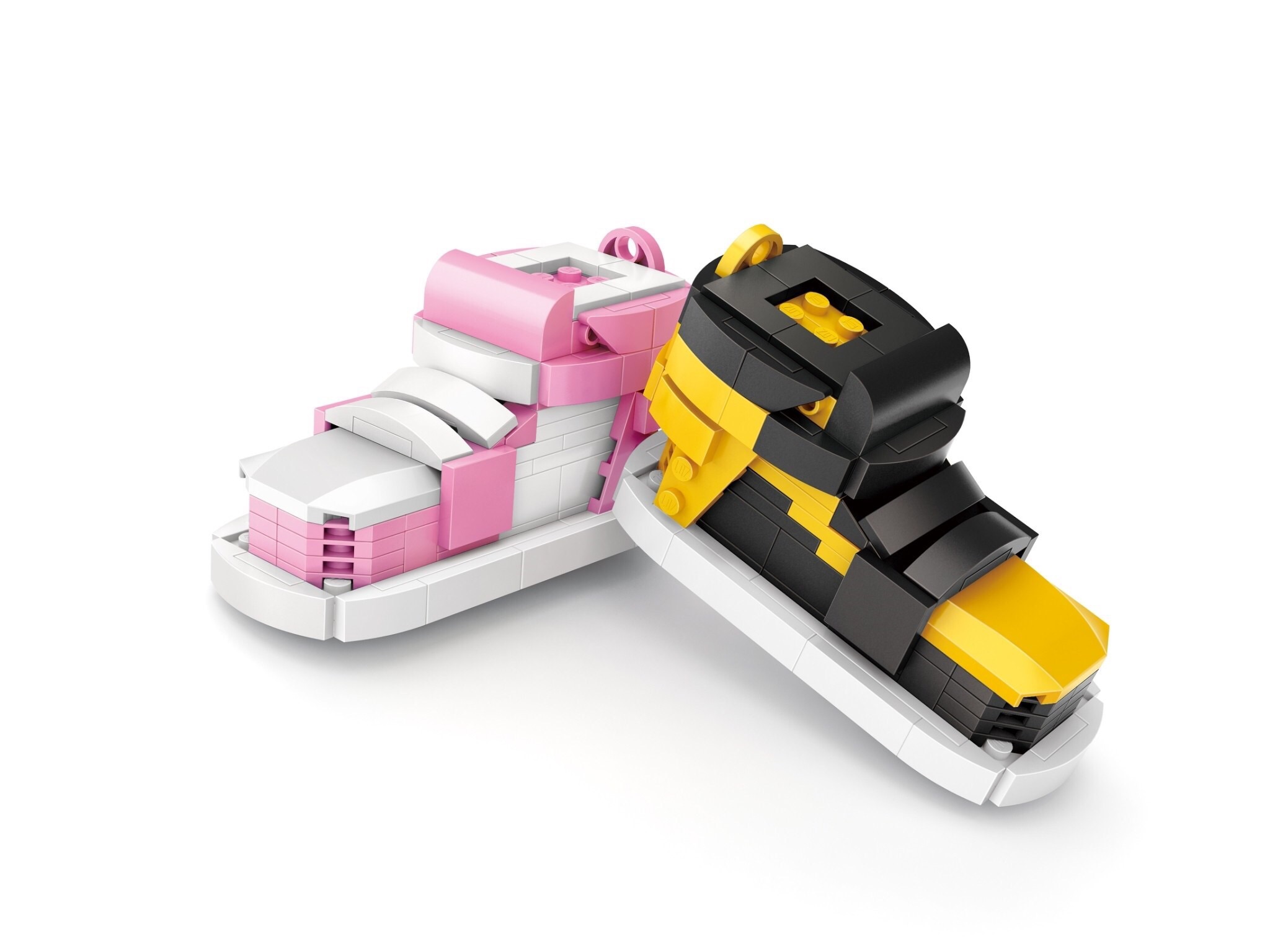 LOZ 1212-1214 Sneakers (กล่องเหล็ก)(มีพวงกุญแจ)