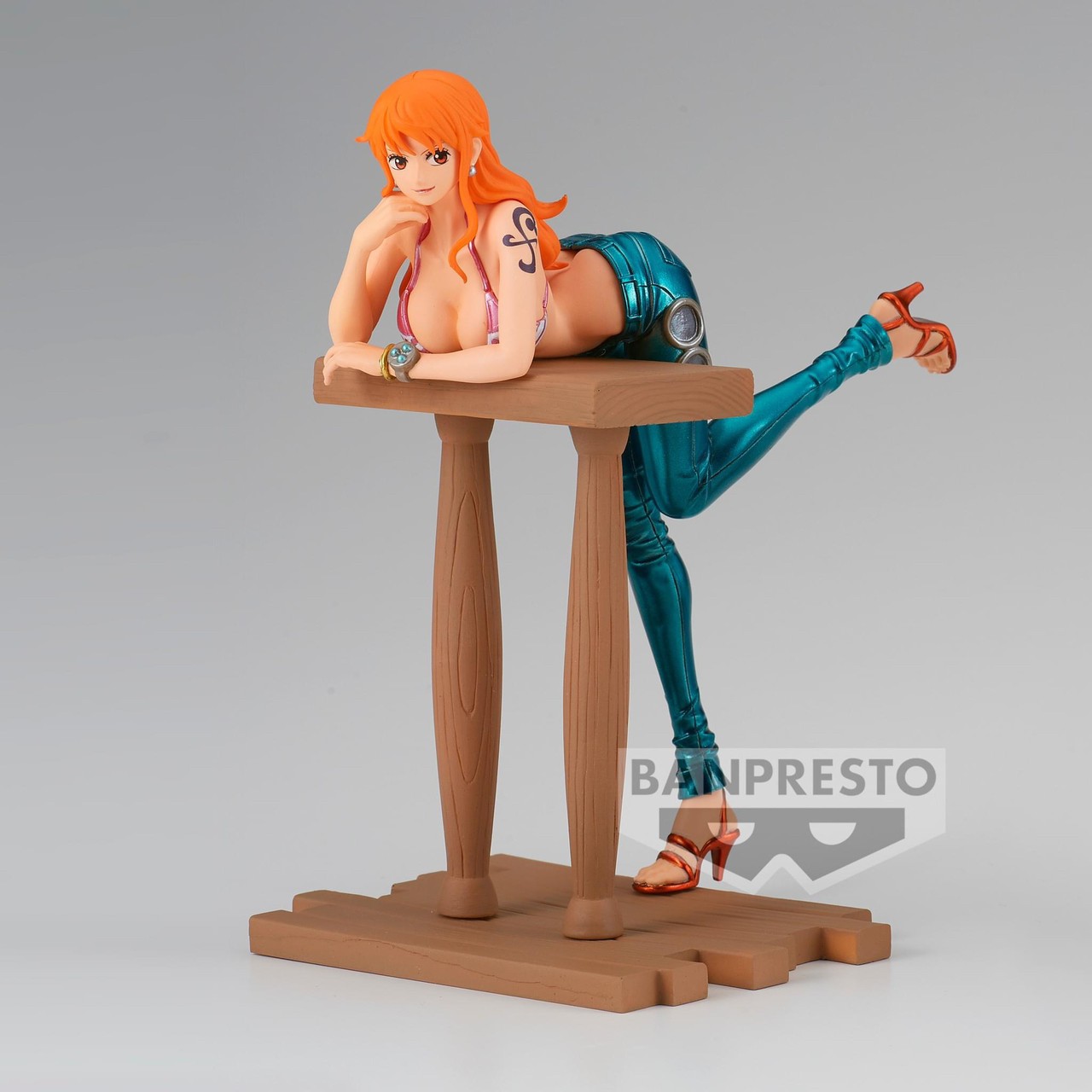 Pre-order : ONE PIECE GRANDLINE JOURNEY -SPECIAL- (A:NAMI)(B:BOA HANCOCK)