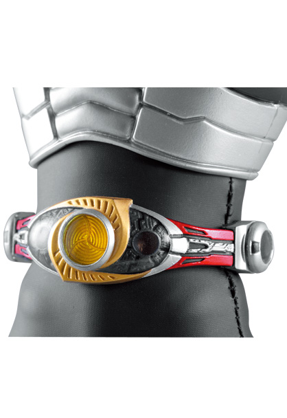 RAH No.463 DX Kamen Rider Akito (Ground Form) 1/6 Scale by Medicom Toy