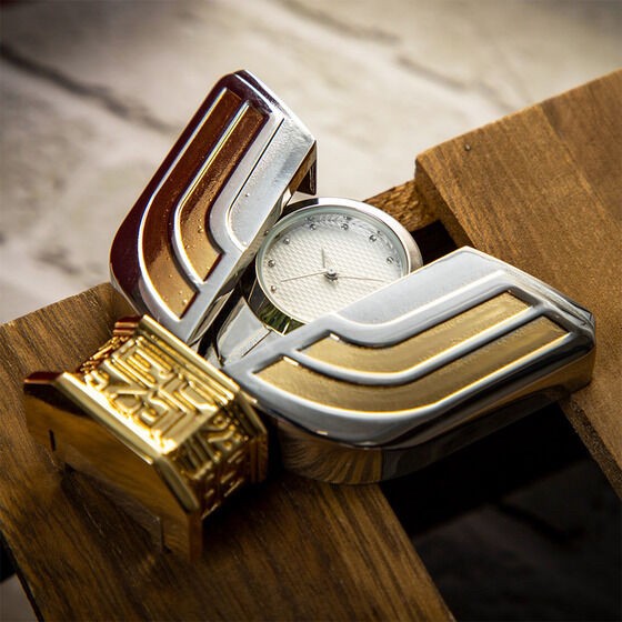 PRE-ORDER : Ultraman Tiga Sparklence 3WAY Watch