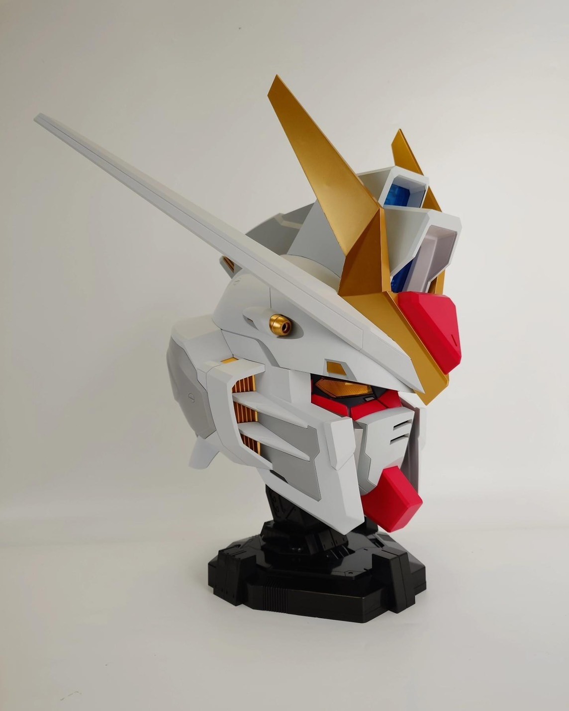 โมเดลหัวกันดั้มมีไฟ Gundam - BN Head Collection Vol.2 Strike Freedom Gundam by Bandai