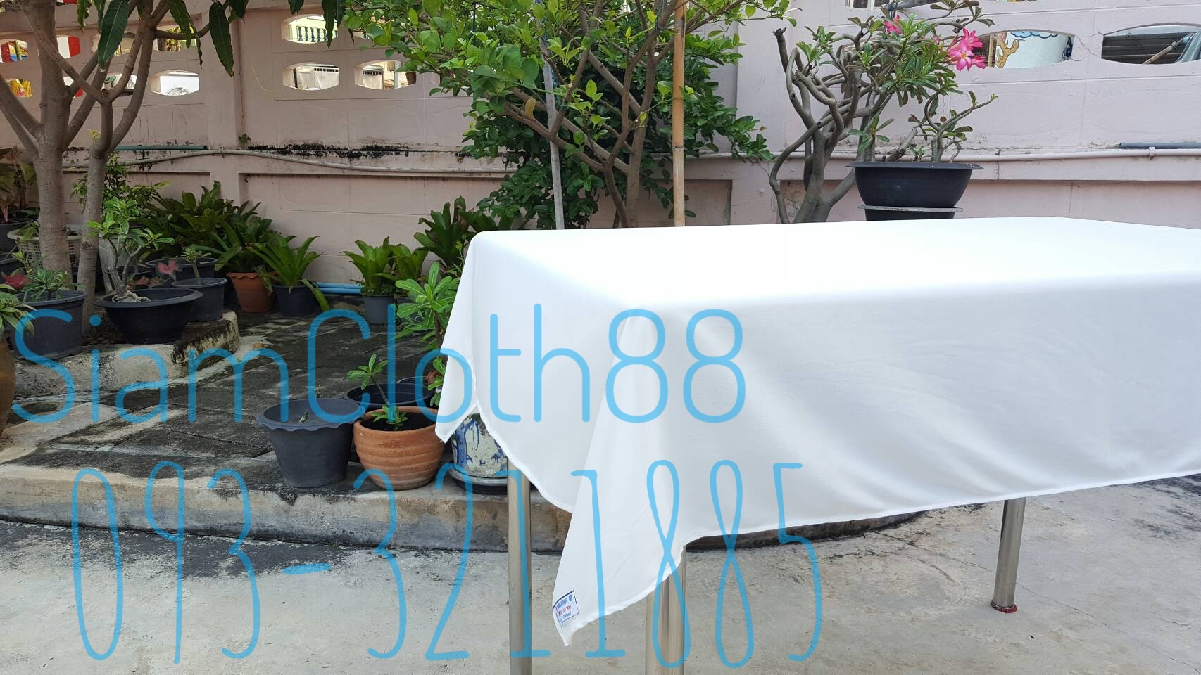 ผ้าคลุมโต๊ะสำเร็จรูป