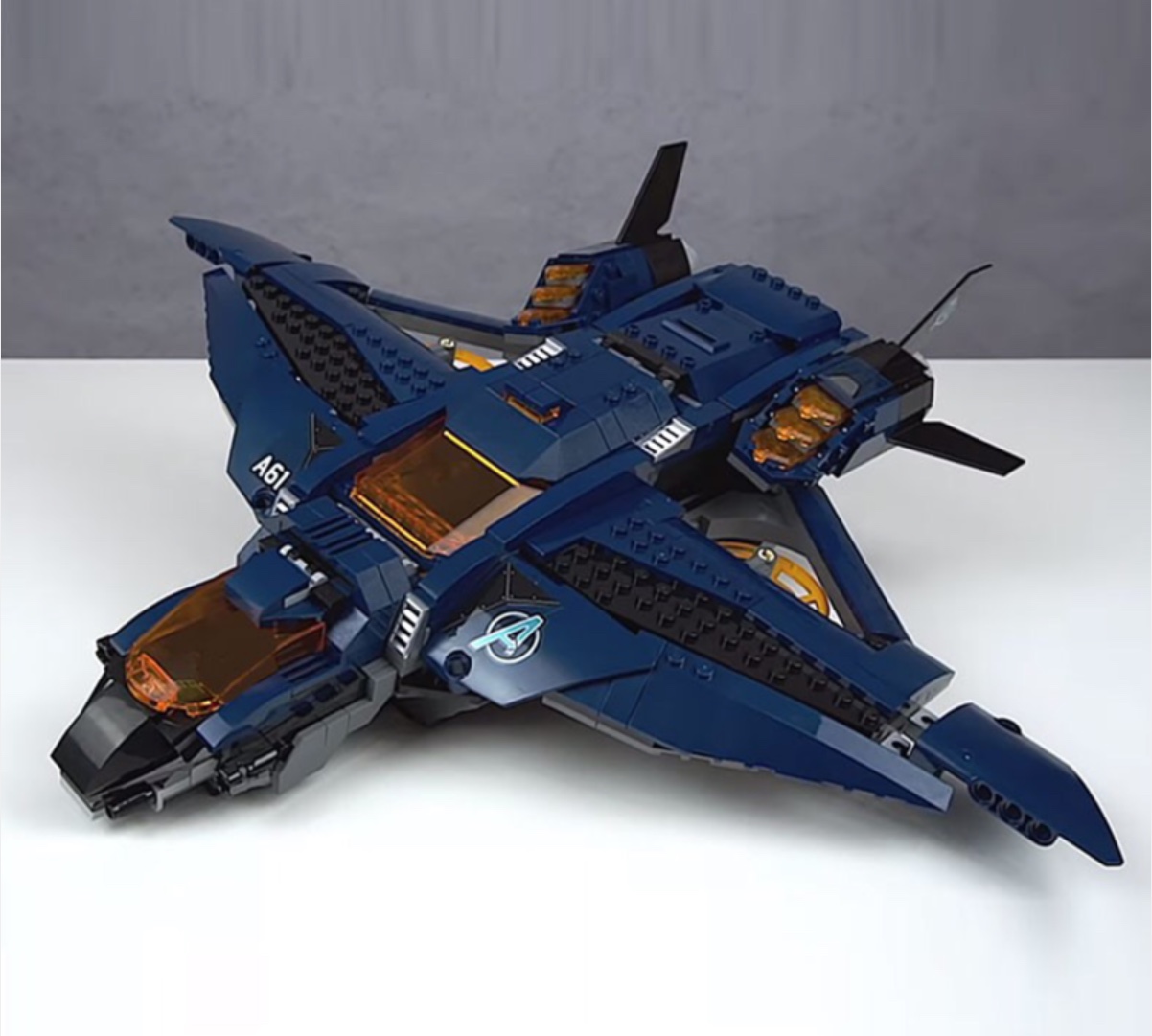 Lepin 07122 Avengers Ultimate Quinjet 938pcs