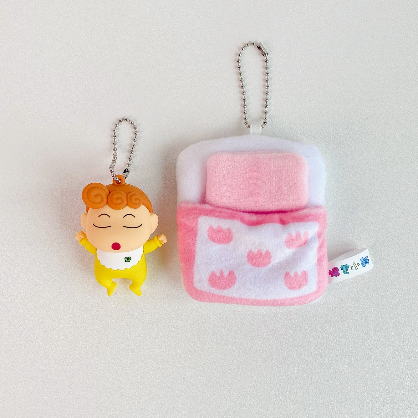 พวงกุญแจ ชินจัง ลิขสิทธิ์แท้ Crayon Shinchan Sleep Quilt Plush Pendant keychain by Shanghai Futabasha