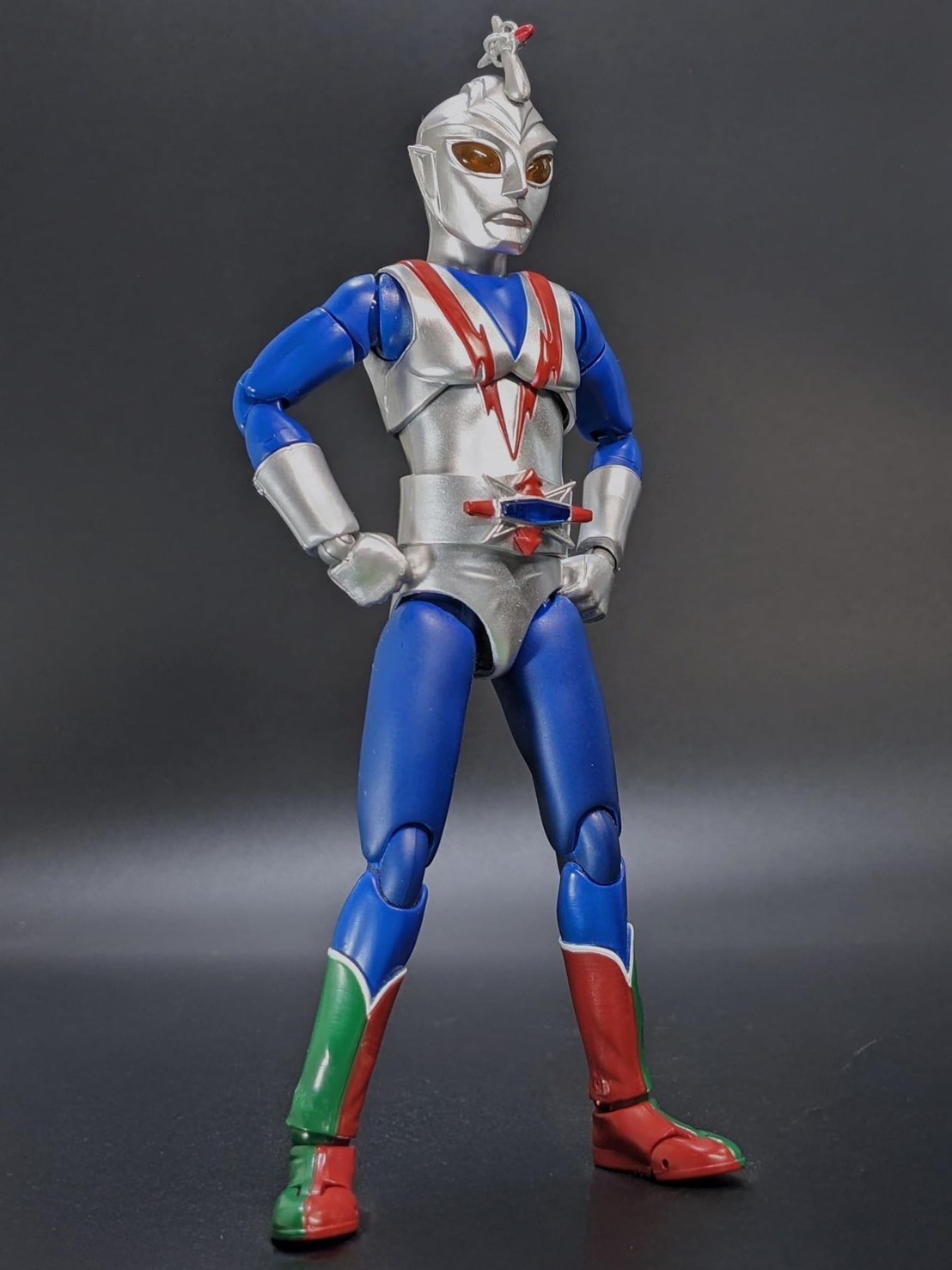 Pre-order : HAF Zone Fighter Ver.2 by Evolution Toy