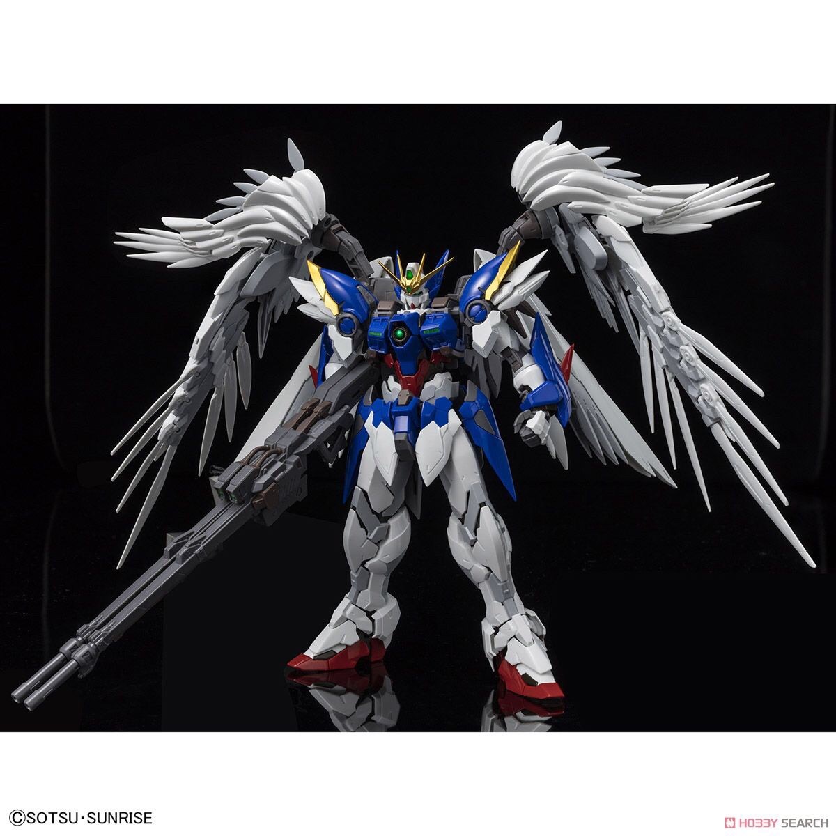 High-Resolution Model Wing Gundam Zero EW 1/100 by Bandai