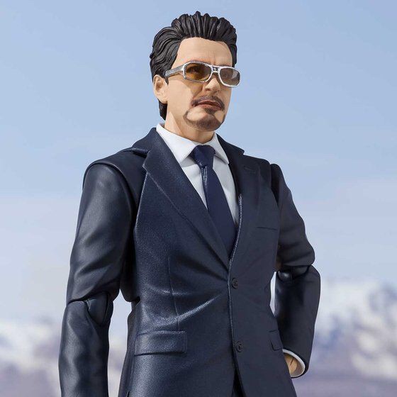 PRE-ORDER : S.H.Figuarts Tony Stark -Birth of Iron Man EDITION-