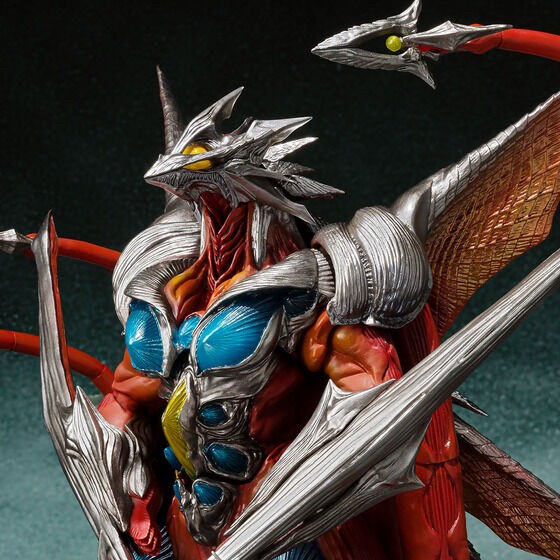 PRE-ORDER : S.H.MonsterArts IRIS